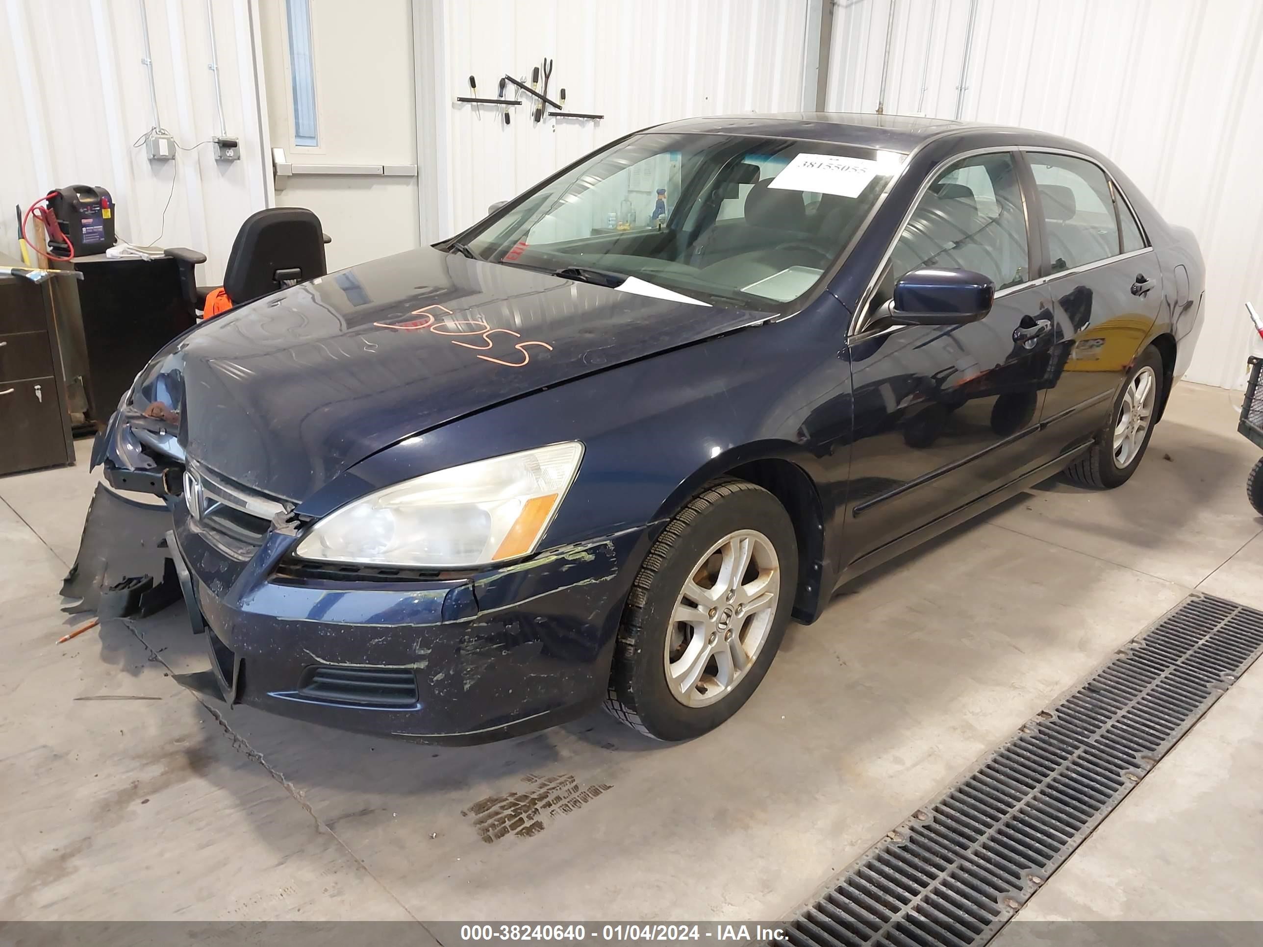 Photo 1 VIN: 1HGCM56766A043569 - HONDA ACCORD 