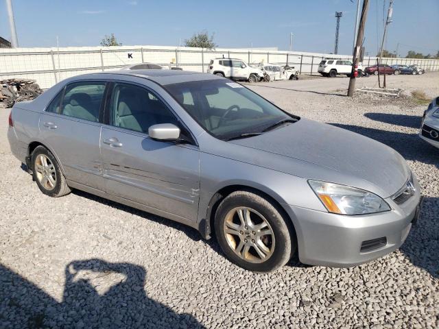 Photo 3 VIN: 1HGCM56766A113071 - HONDA ACCORD EX 