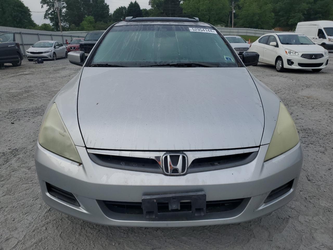 Photo 4 VIN: 1HGCM56767A001467 - HONDA ACCORD 