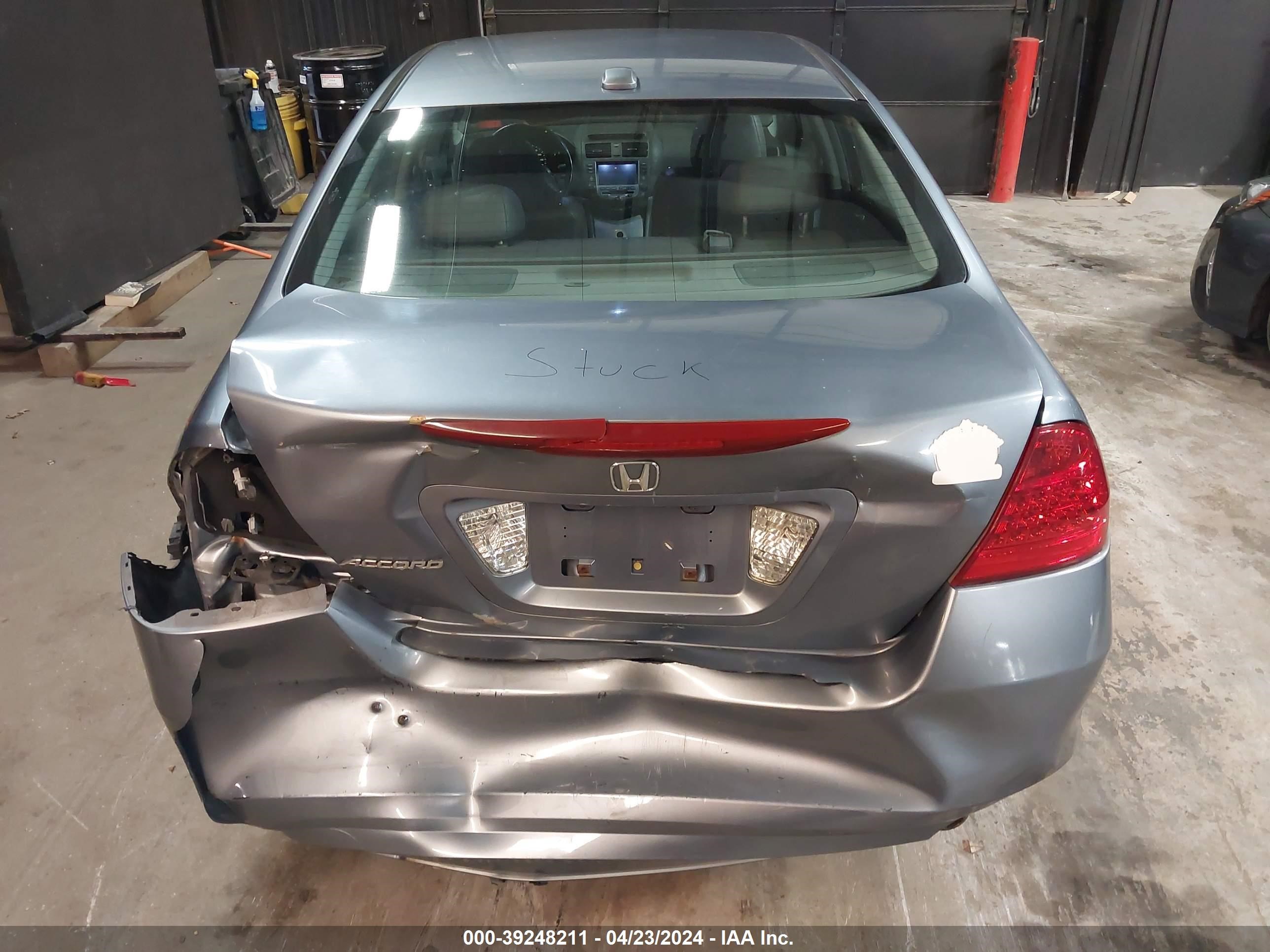 Photo 15 VIN: 1HGCM56767A159890 - HONDA ACCORD 