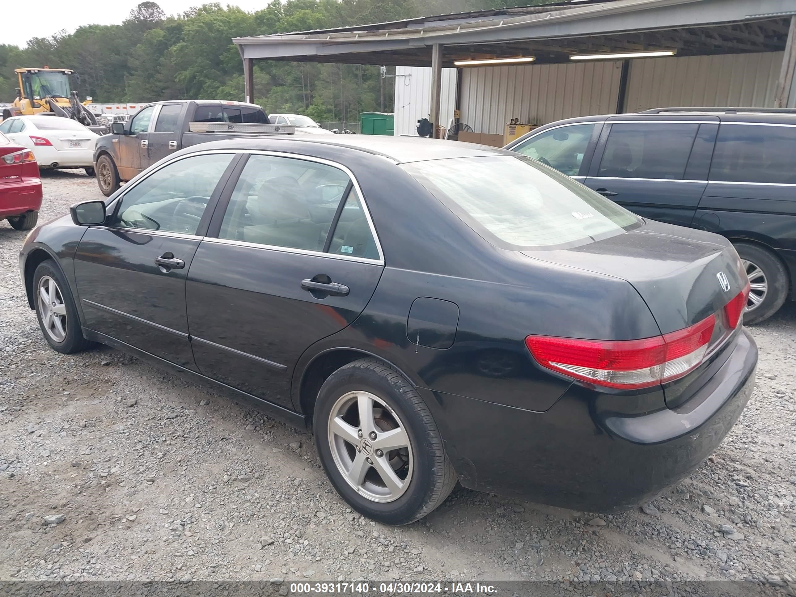 Photo 2 VIN: 1HGCM56774A162177 - HONDA ACCORD 