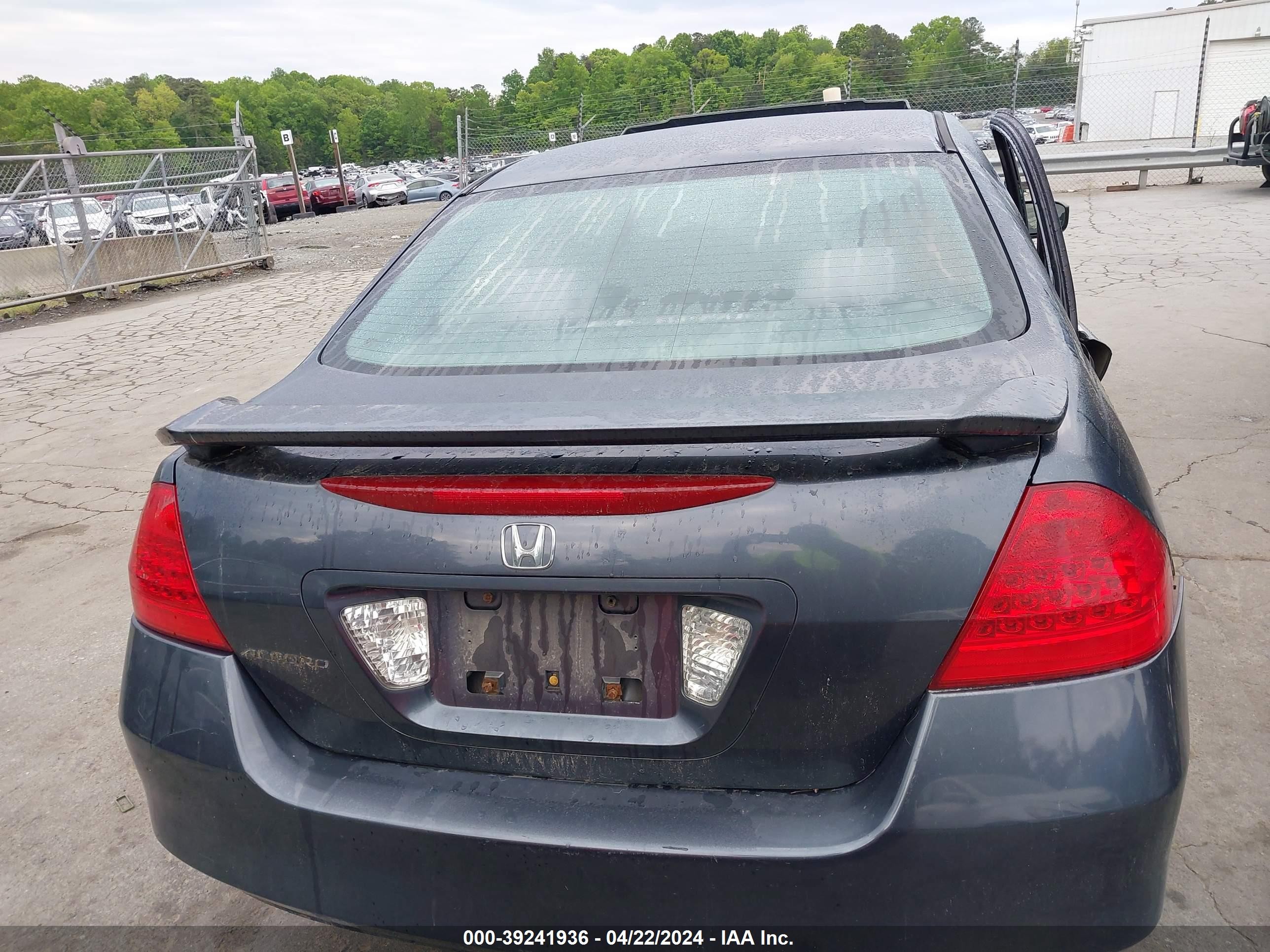 Photo 15 VIN: 1HGCM56776A162473 - HONDA ACCORD 