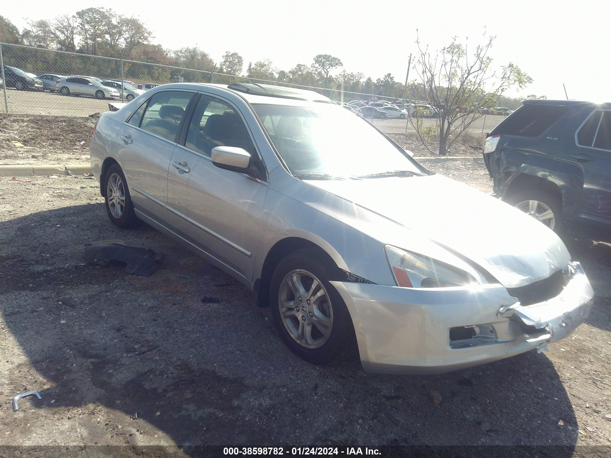 Photo 0 VIN: 1HGCM56777A016592 - HONDA ACCORD 