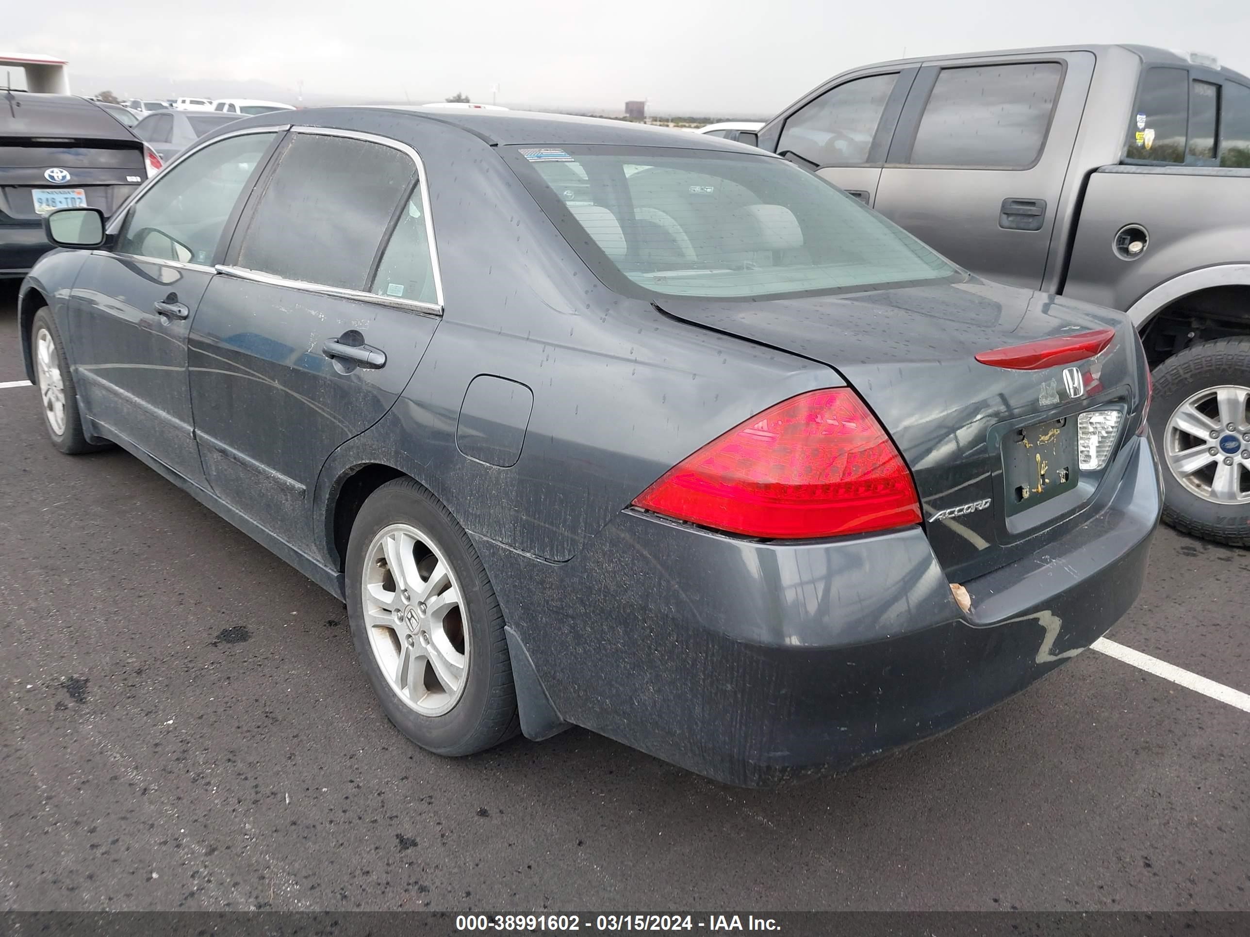 Photo 5 VIN: 1HGCM56786A039314 - HONDA ACCORD 