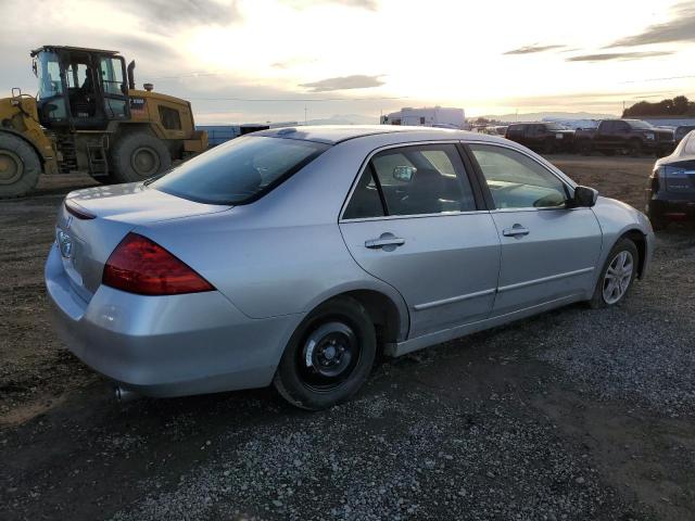 Photo 2 VIN: 1HGCM56786A117591 - HONDA ACCORD 