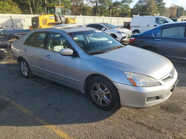 Photo 3 VIN: 1HGCM56786A178942 - HONDA ACCORD 