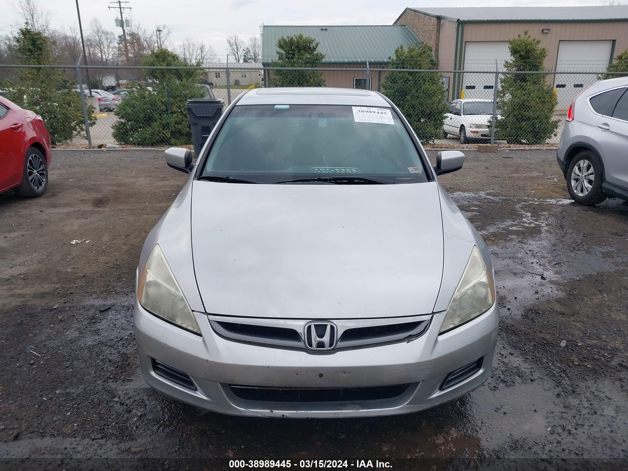 Photo 11 VIN: 1HGCM56787A125613 - HONDA ACCORD 