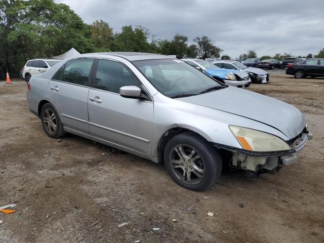 Photo 3 VIN: 1HGCM56787A175301 - HONDA ACCORD EX 