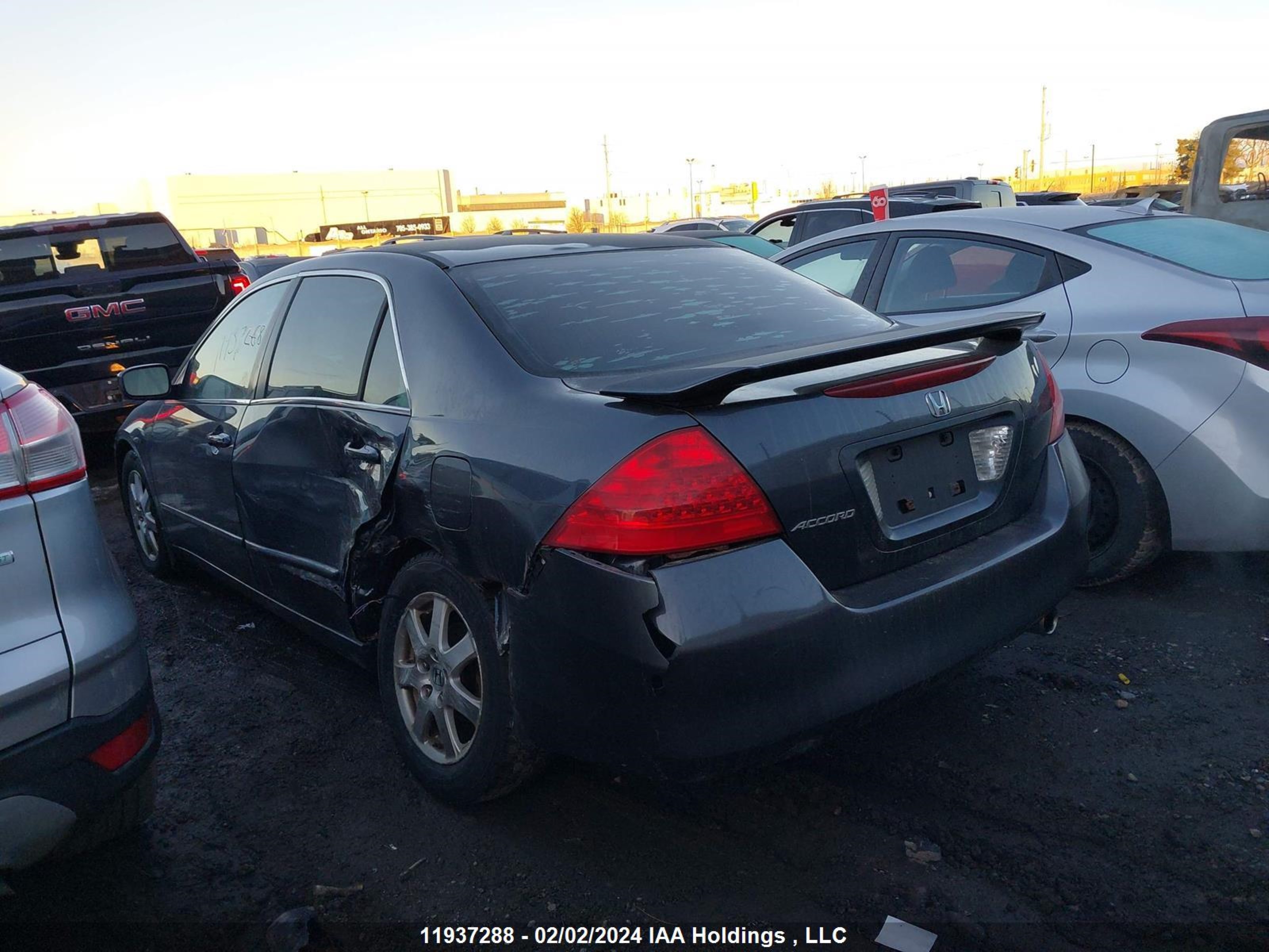 Photo 2 VIN: 1HGCM56787A814177 - HONDA ACCORD 