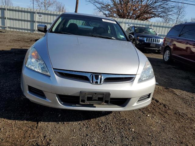 Photo 4 VIN: 1HGCM56796A050449 - HONDA ACCORD 