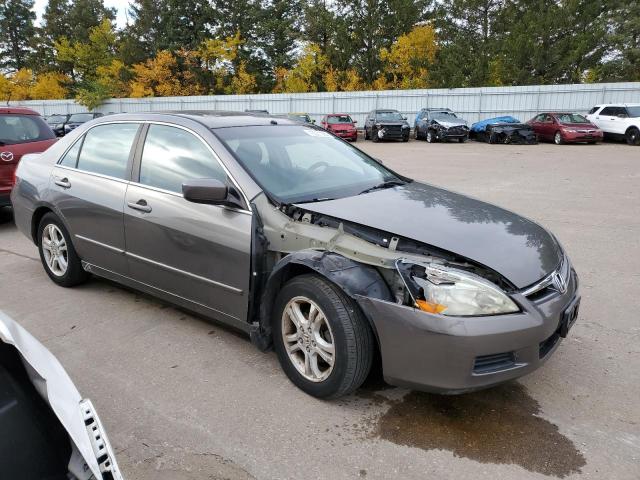 Photo 3 VIN: 1HGCM56796A071530 - HONDA ACCORD EX 