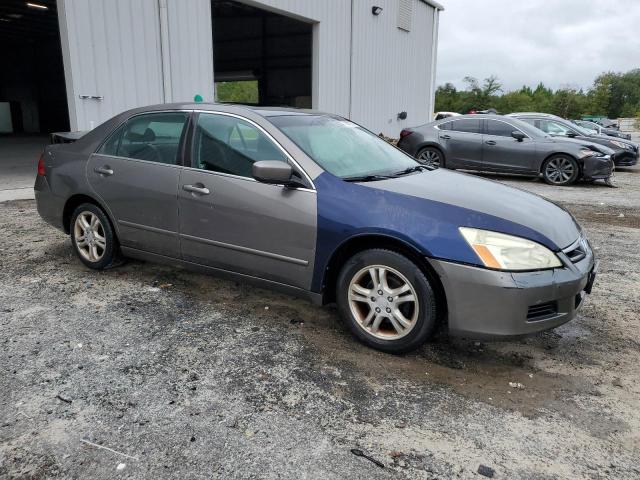 Photo 3 VIN: 1HGCM56796A083922 - HONDA ACCORD EX 