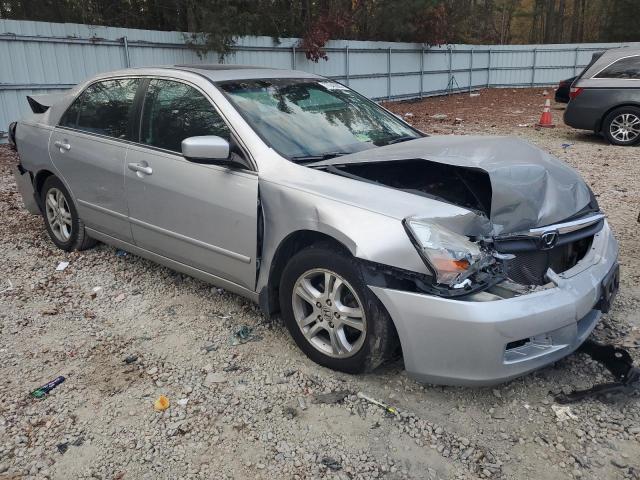 Photo 3 VIN: 1HGCM56797A056463 - HONDA ACCORD 