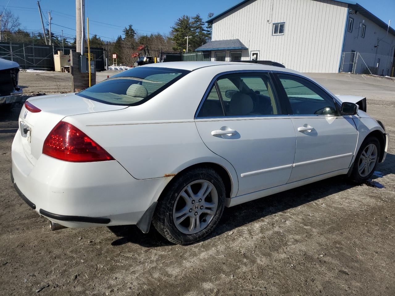 Photo 2 VIN: 1HGCM56797A215448 - HONDA ACCORD 