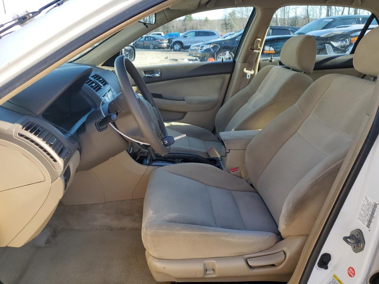 Photo 6 VIN: 1HGCM56797A215448 - HONDA ACCORD 