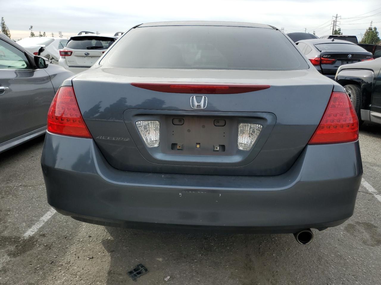 Photo 5 VIN: 1HGCM56797A218401 - HONDA ACCORD 