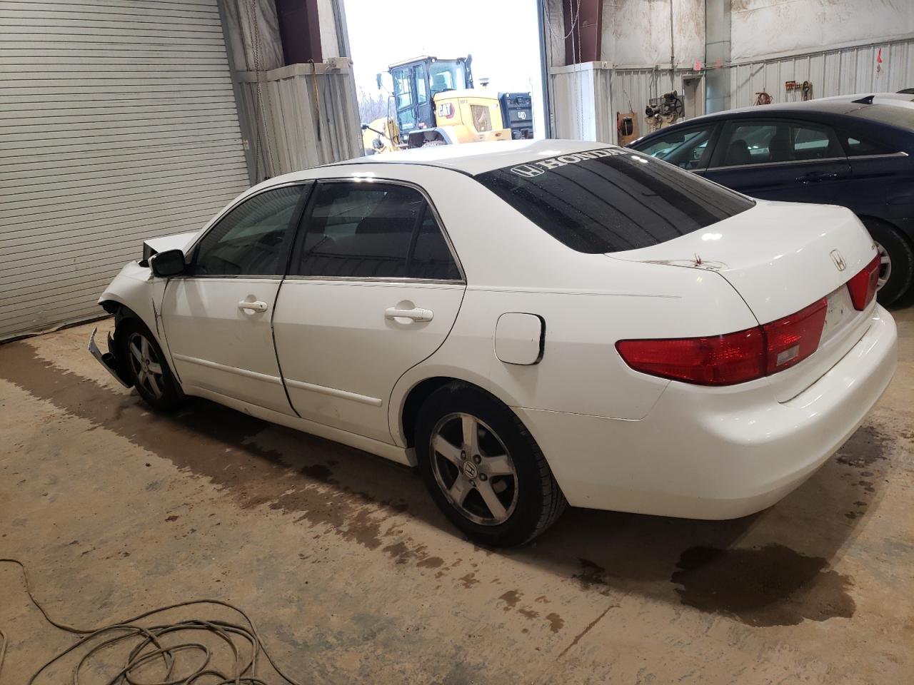 Photo 1 VIN: 1HGCM567X5A017619 - HONDA ACCORD 