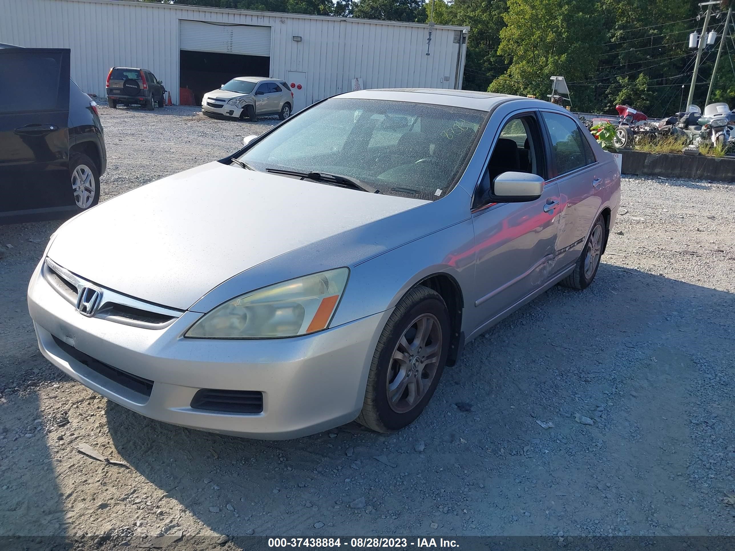 Photo 1 VIN: 1HGCM567X6A044904 - HYUNDAI ELANTRA 