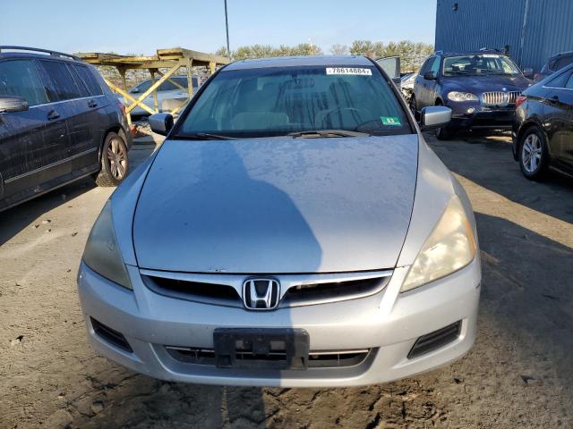 Photo 4 VIN: 1HGCM567X7A163179 - HONDA ACCORD EX 