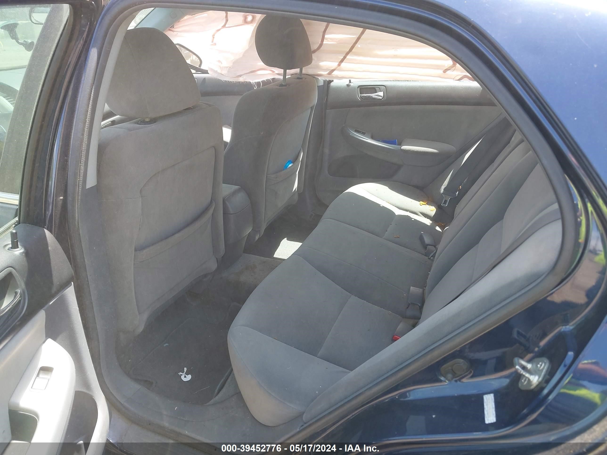 Photo 7 VIN: 1HGCM567X7A182346 - HONDA ACCORD 