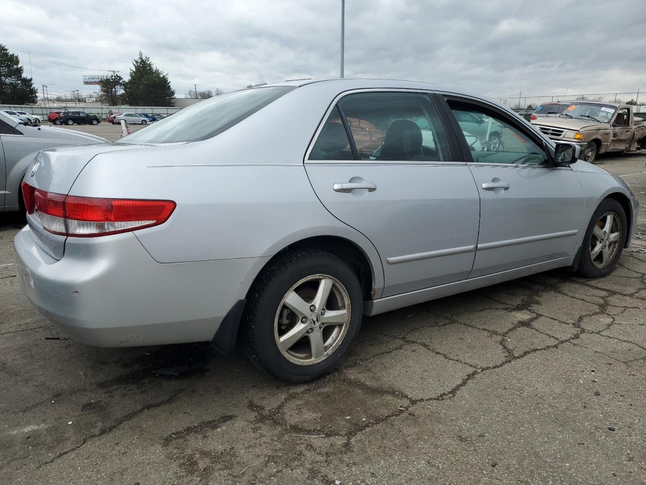 Photo 2 VIN: 1HGCM56804A037031 - HONDA ACCORD 