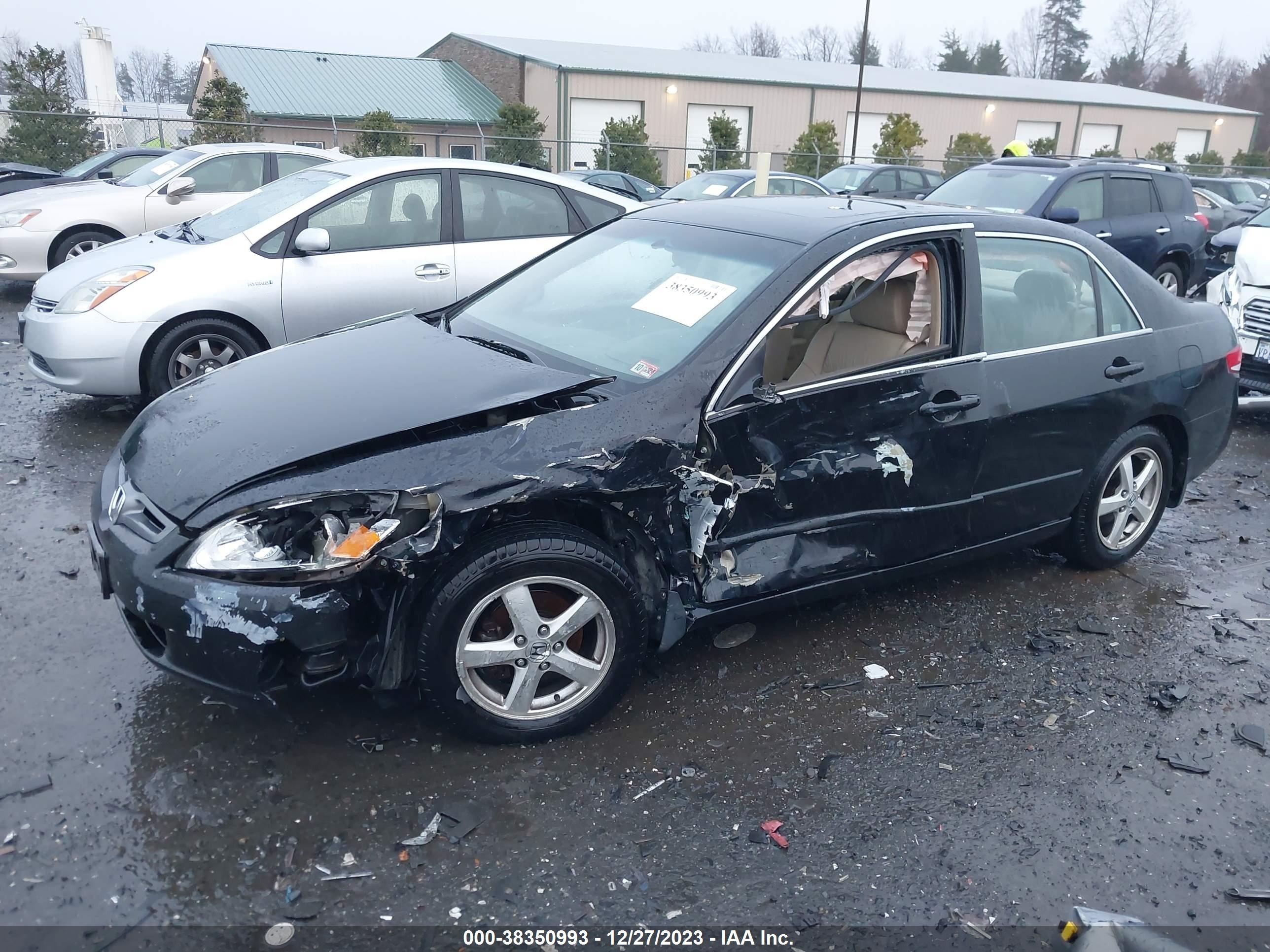 Photo 5 VIN: 1HGCM56804A120099 - HONDA ACCORD 