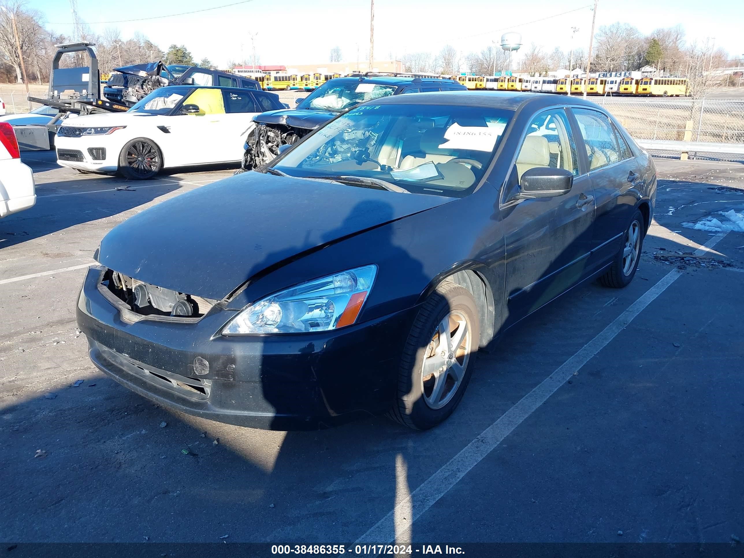 Photo 1 VIN: 1HGCM56805A005763 - HONDA ACCORD 