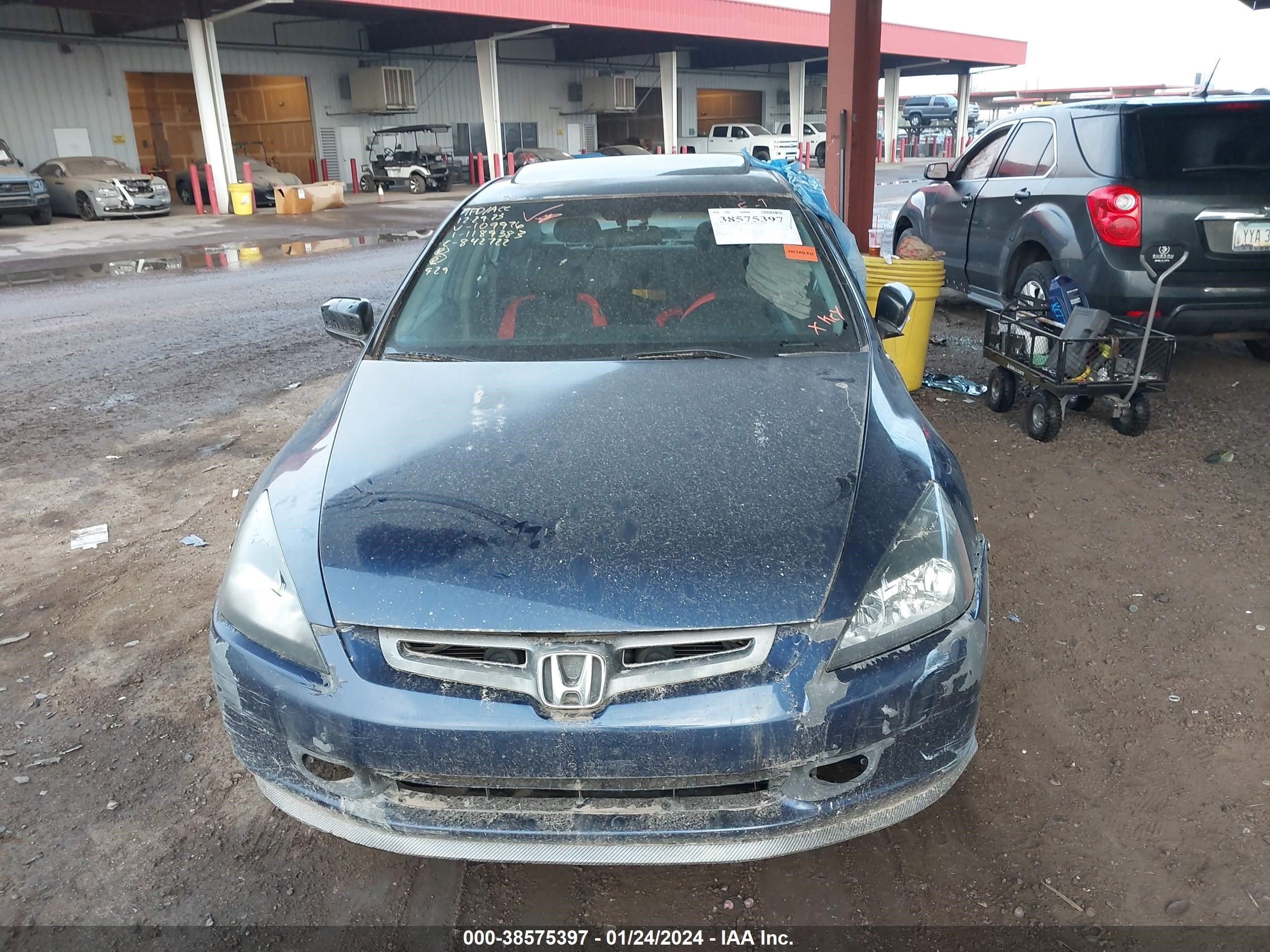 Photo 11 VIN: 1HGCM56805A109976 - HONDA ACCORD 