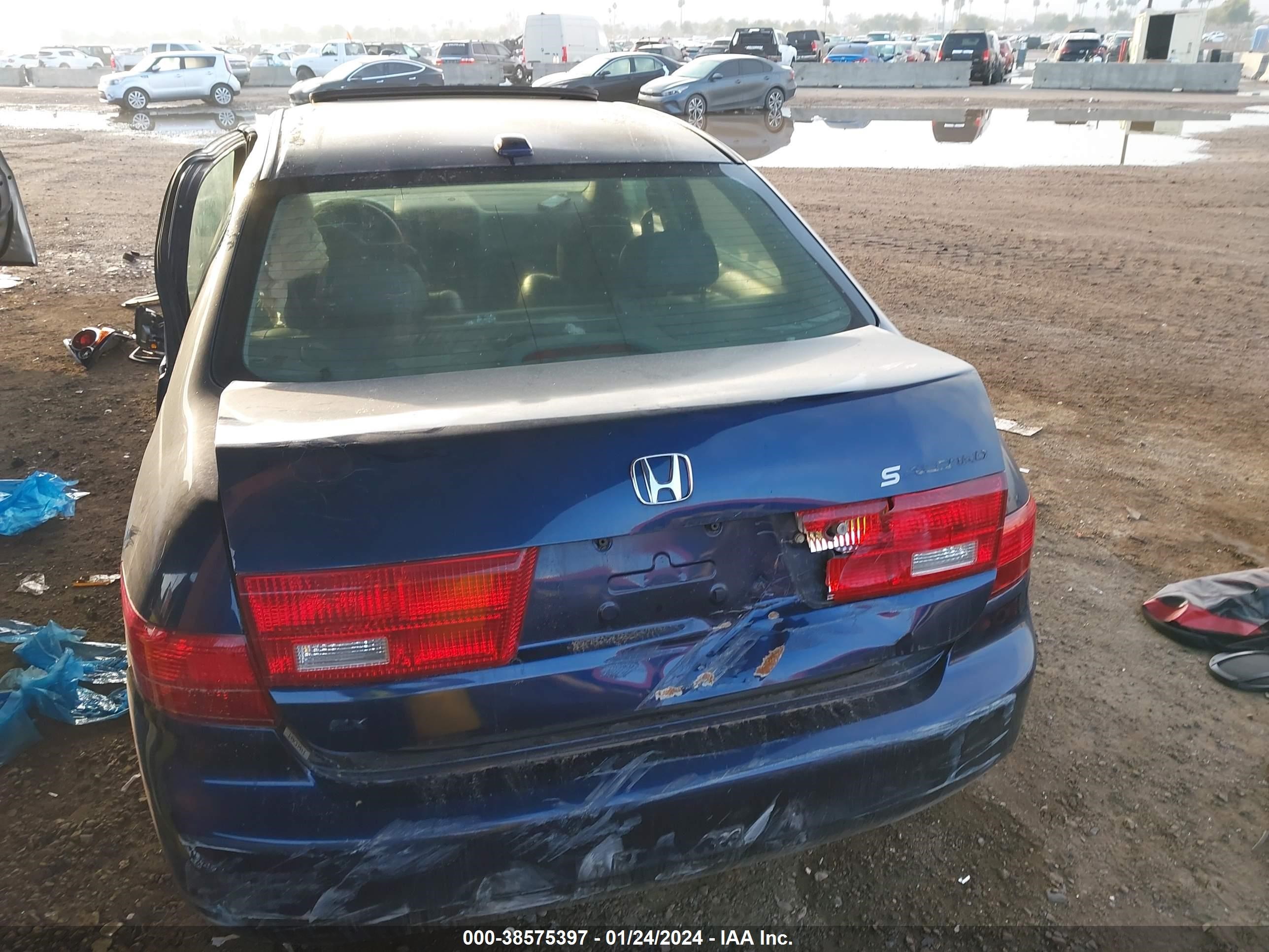 Photo 15 VIN: 1HGCM56805A109976 - HONDA ACCORD 