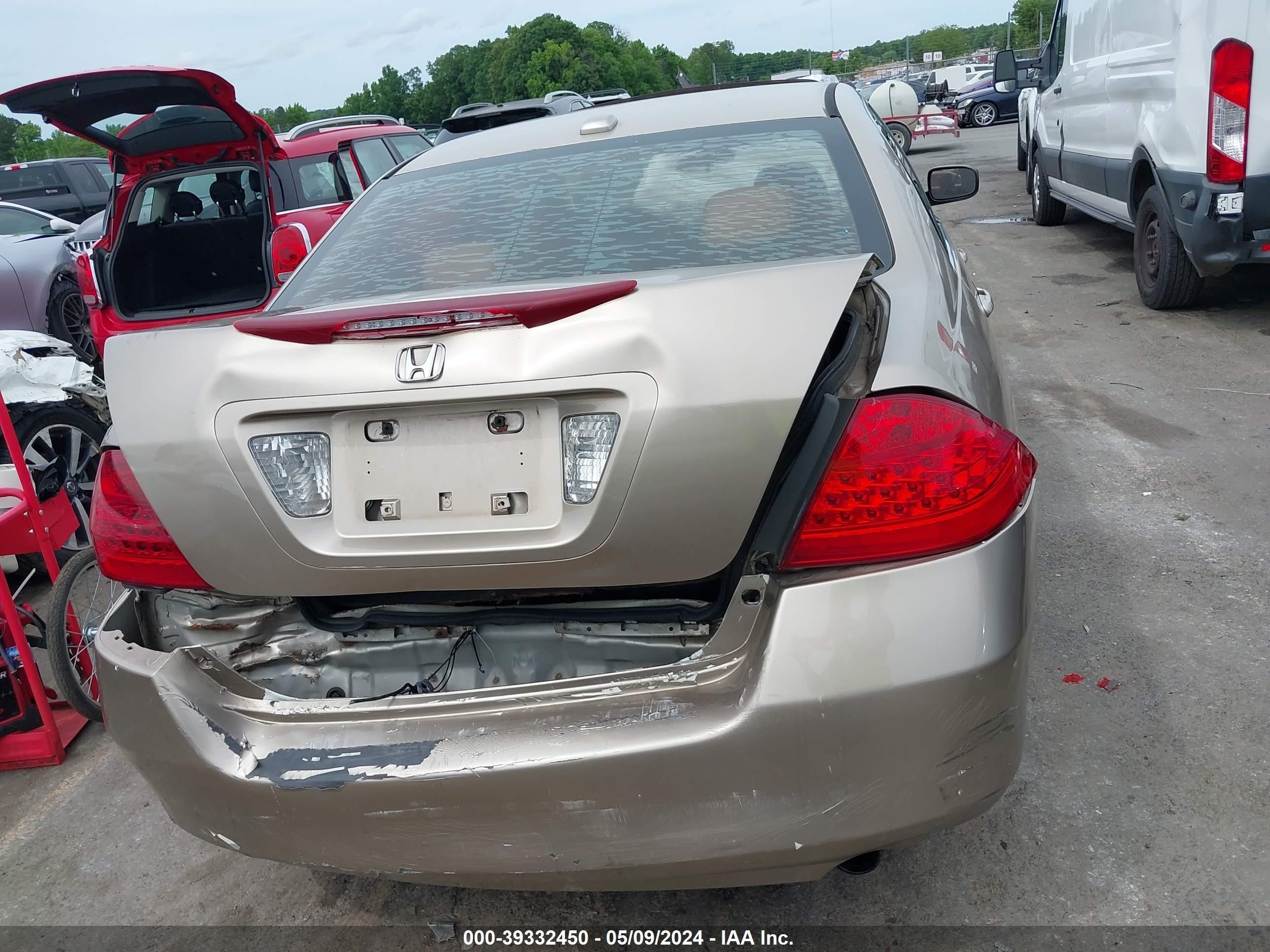 Photo 5 VIN: 1HGCM56806A168639 - HONDA ACCORD 