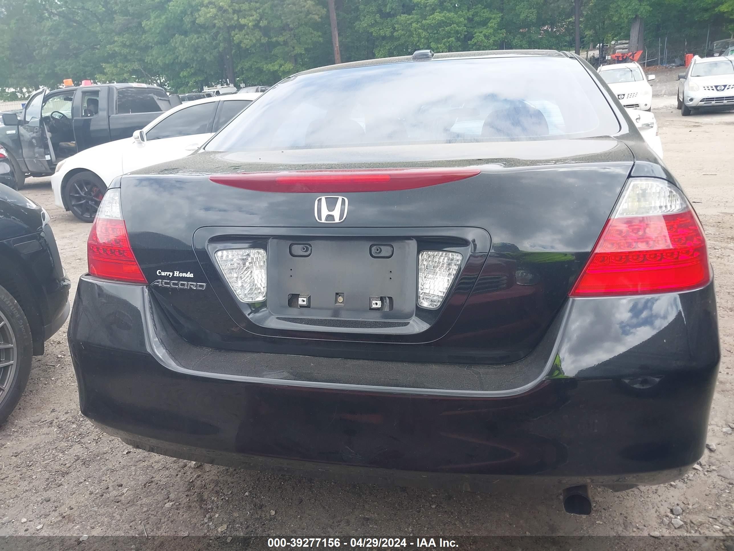 Photo 15 VIN: 1HGCM56807A031105 - HONDA ACCORD 