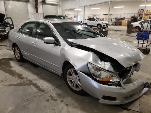 Photo 3 VIN: 1HGCM56807A047935 - HONDA ACCORD EX 