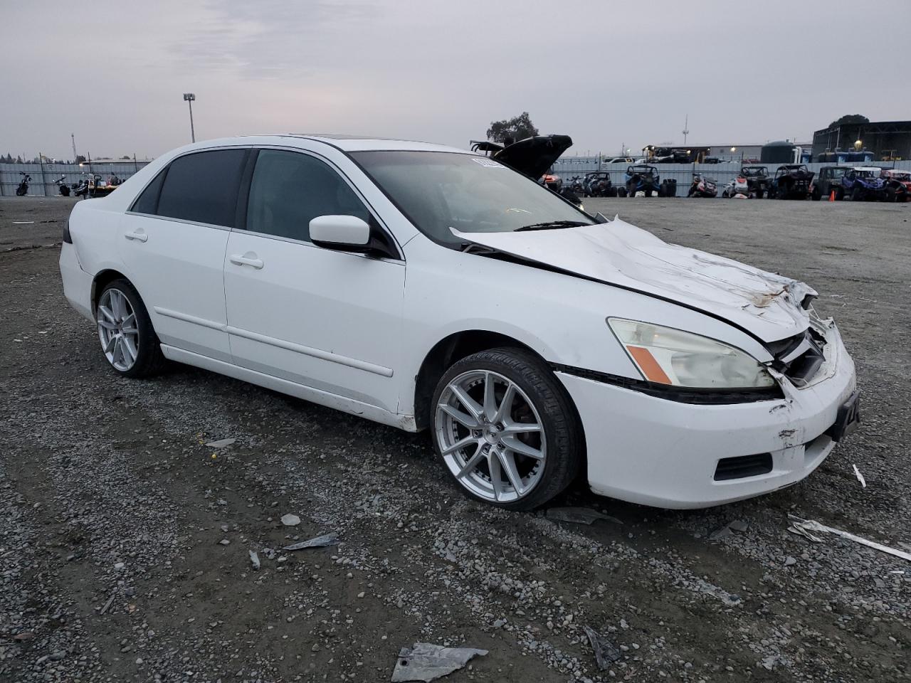 Photo 3 VIN: 1HGCM56807A121323 - HONDA ACCORD 