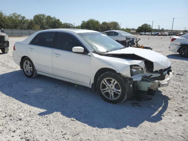 Photo 3 VIN: 1HGCM56807A147176 - HONDA ACCORD EX 