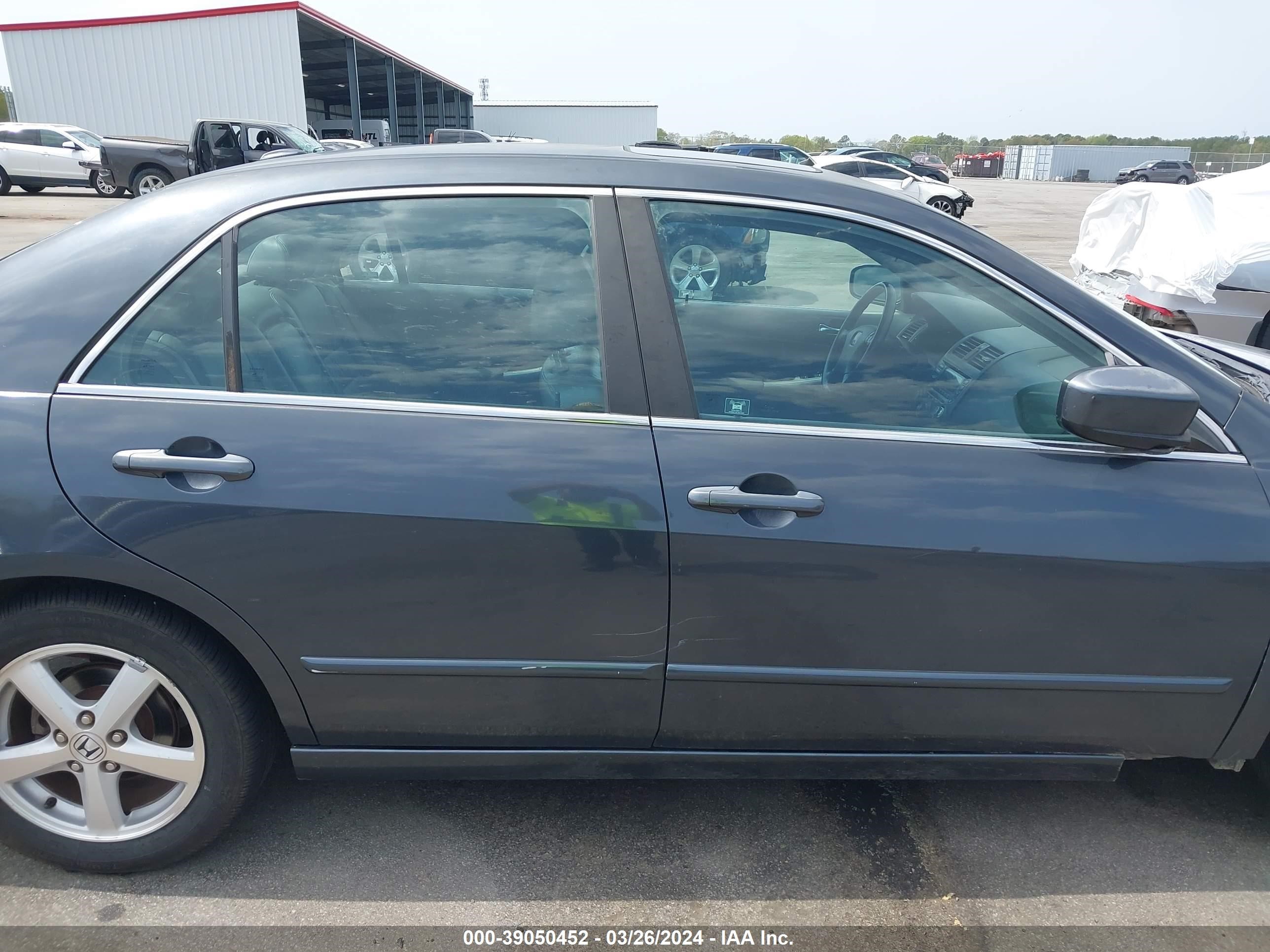 Photo 12 VIN: 1HGCM56814A089770 - HONDA ACCORD 