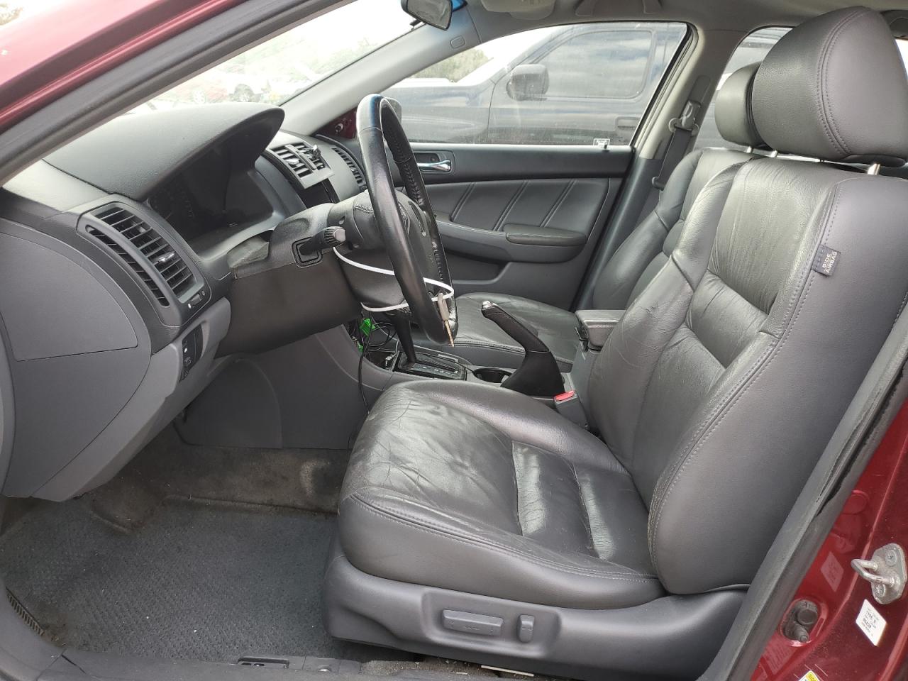 Photo 6 VIN: 1HGCM56815A150066 - HONDA ACCORD 