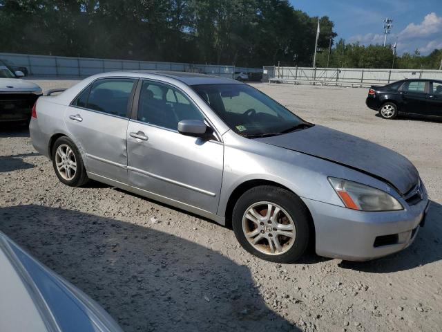 Photo 3 VIN: 1HGCM56816A017342 - HONDA ACCORD EX 