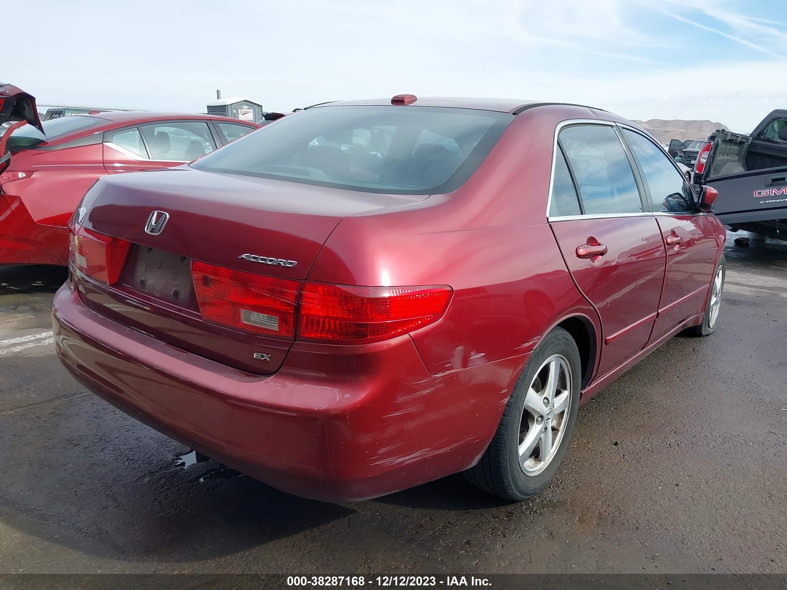 Photo 3 VIN: 1HGCM56825A176501 - HONDA ACCORD 