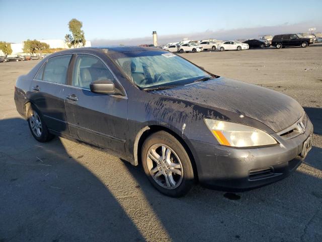 Photo 3 VIN: 1HGCM56826A134380 - HONDA ACCORD EX 