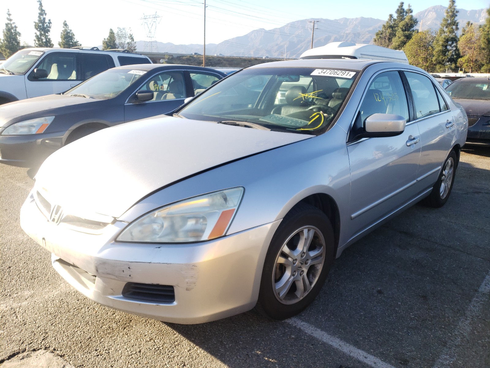 Photo 1 VIN: 1HGCM56827A081696 - HONDA ACCORD EX 