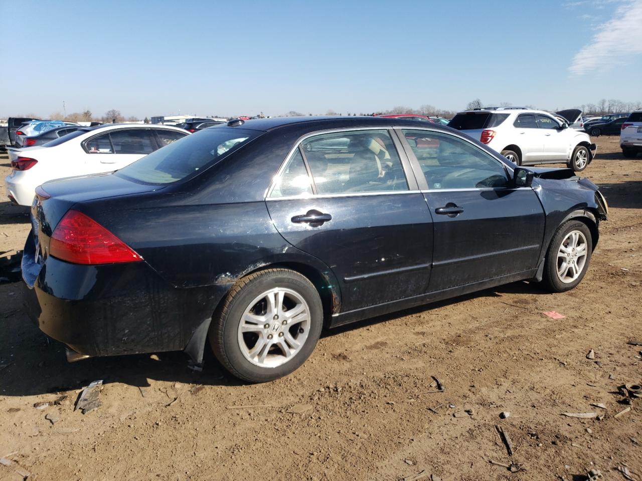 Photo 2 VIN: 1HGCM56827A109643 - HONDA ACCORD 