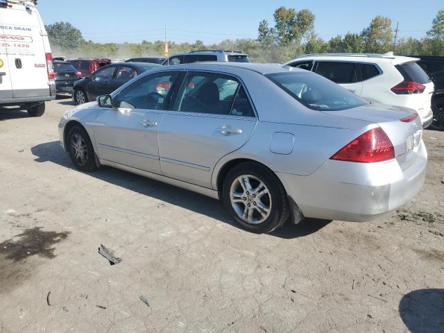 Photo 1 VIN: 1HGCM56827A137989 - HONDA ACCORD EX 