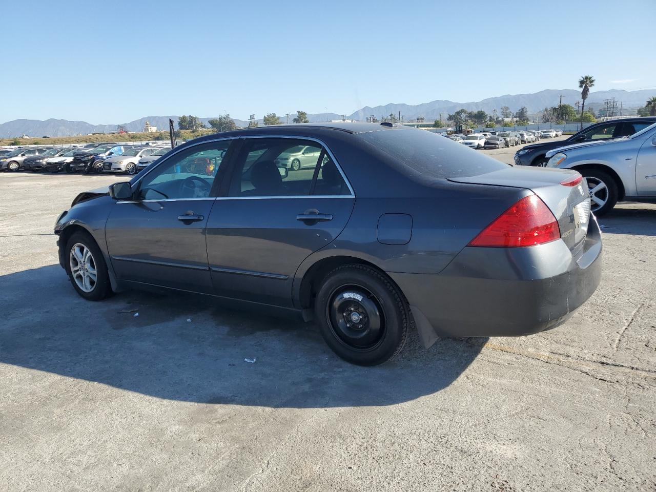 Photo 1 VIN: 1HGCM56827A175495 - HONDA ACCORD 