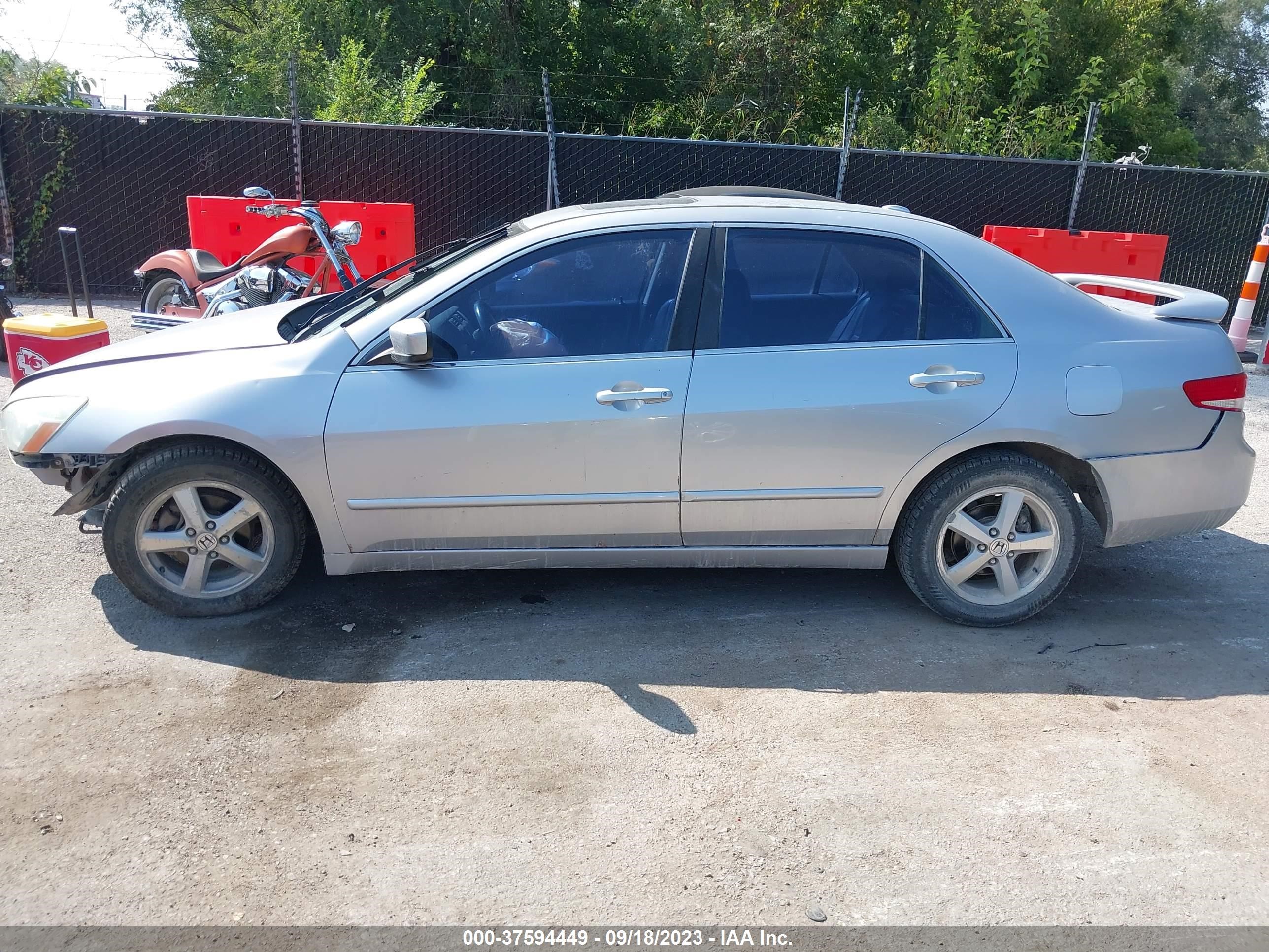 Photo 12 VIN: 1HGCM56834A025309 - HONDA ACCORD 