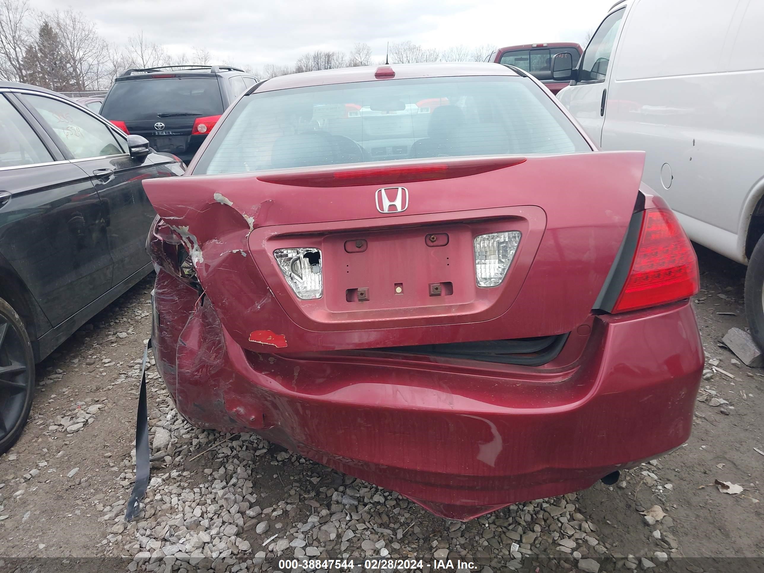 Photo 15 VIN: 1HGCM56836A044378 - HONDA ACCORD 