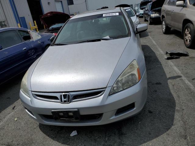 Photo 4 VIN: 1HGCM56836A123646 - HONDA ACCORD EX 