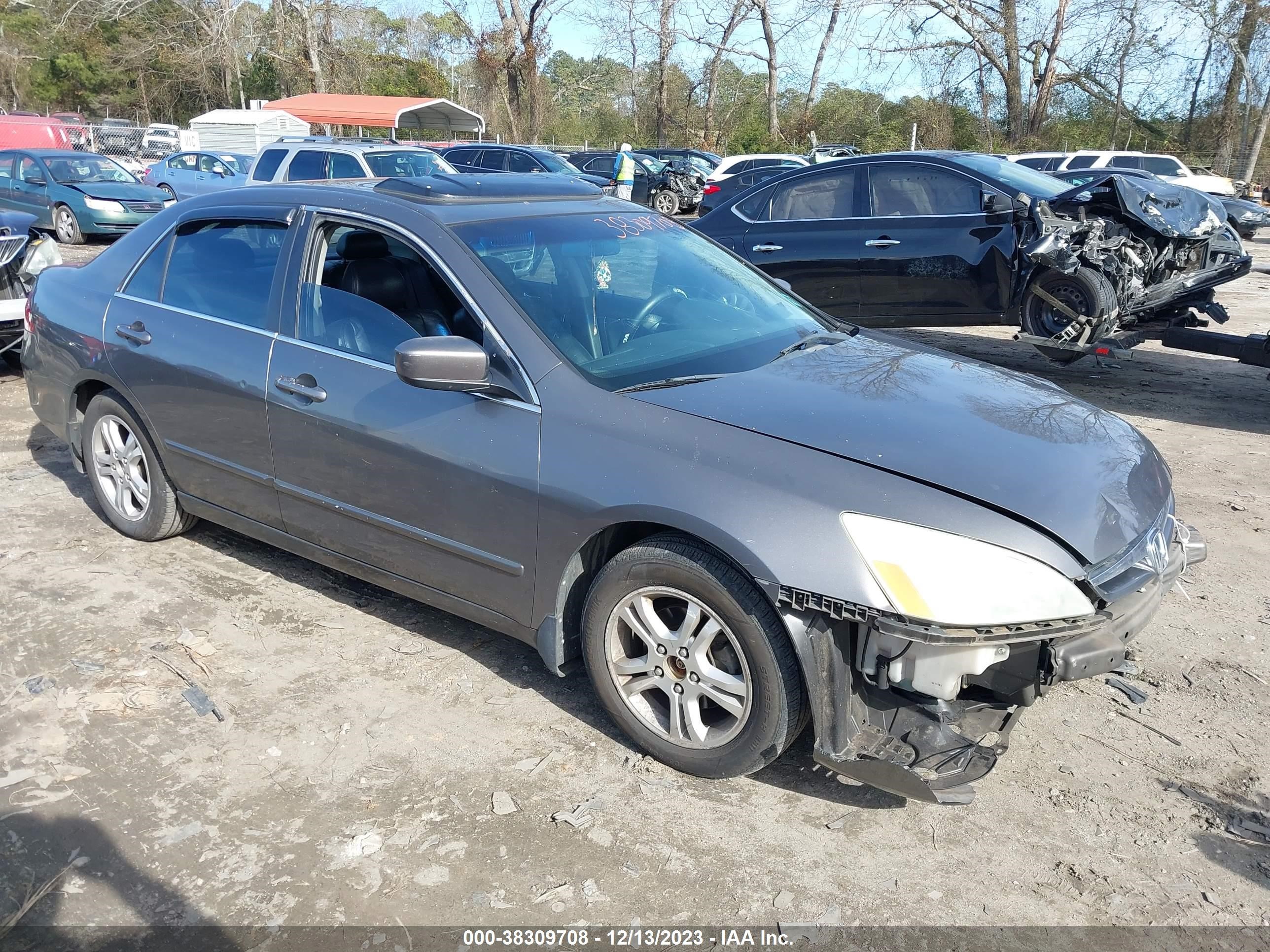 Photo 0 VIN: 1HGCM56836A158011 - HONDA ACCORD 