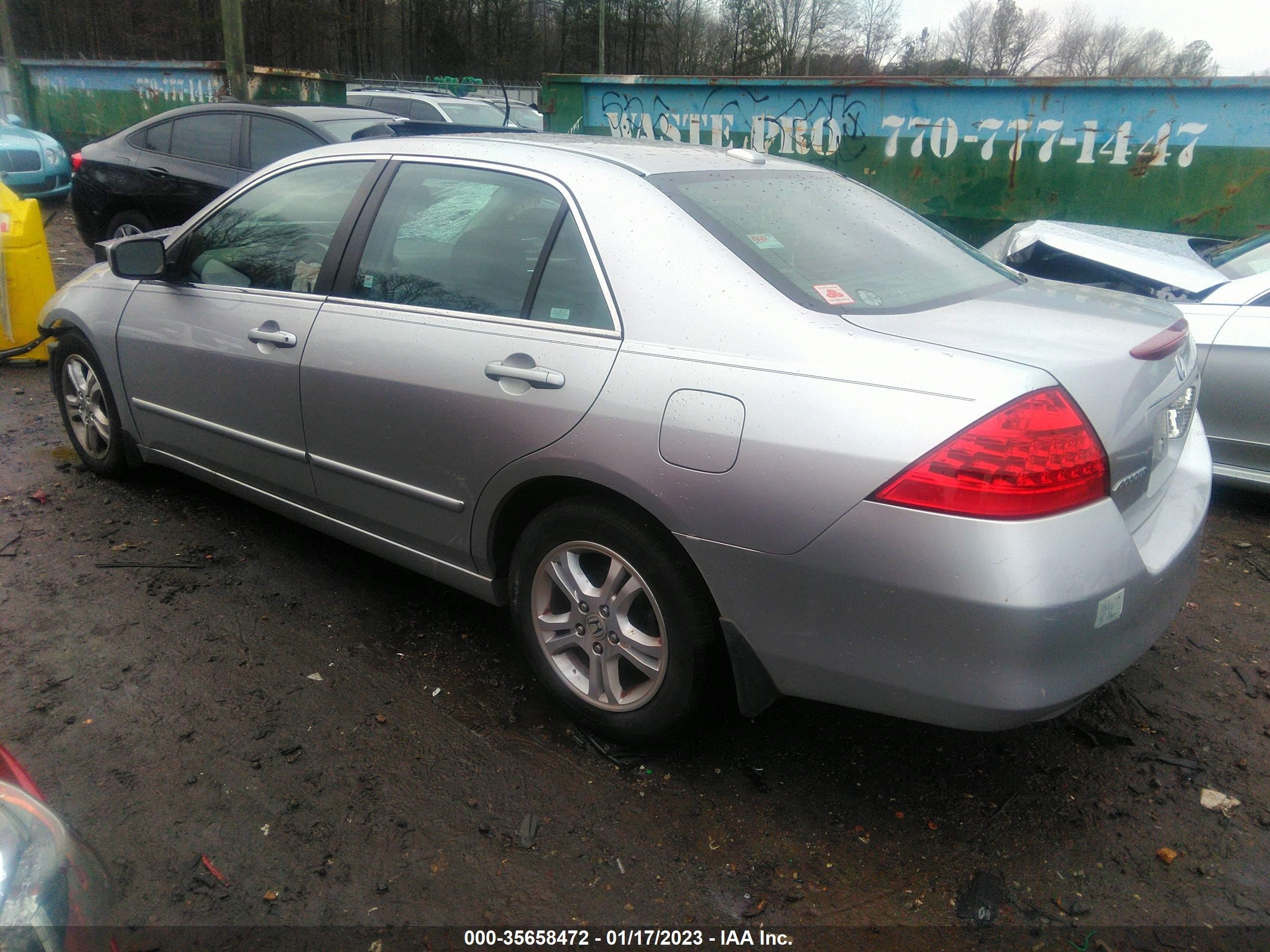 Photo 2 VIN: 1HGCM56837A057049 - HONDA ACCORD 