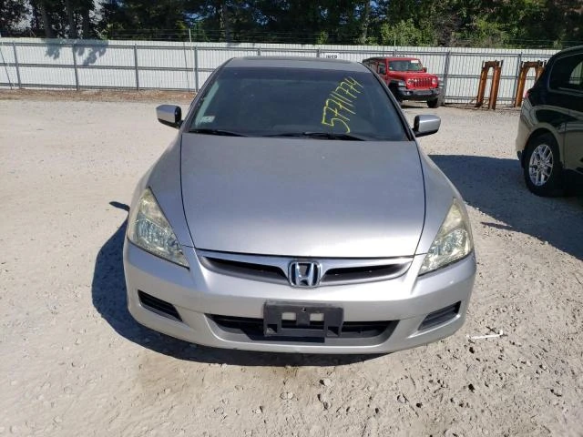 Photo 4 VIN: 1HGCM56837A061263 - HONDA ACCORD EX 