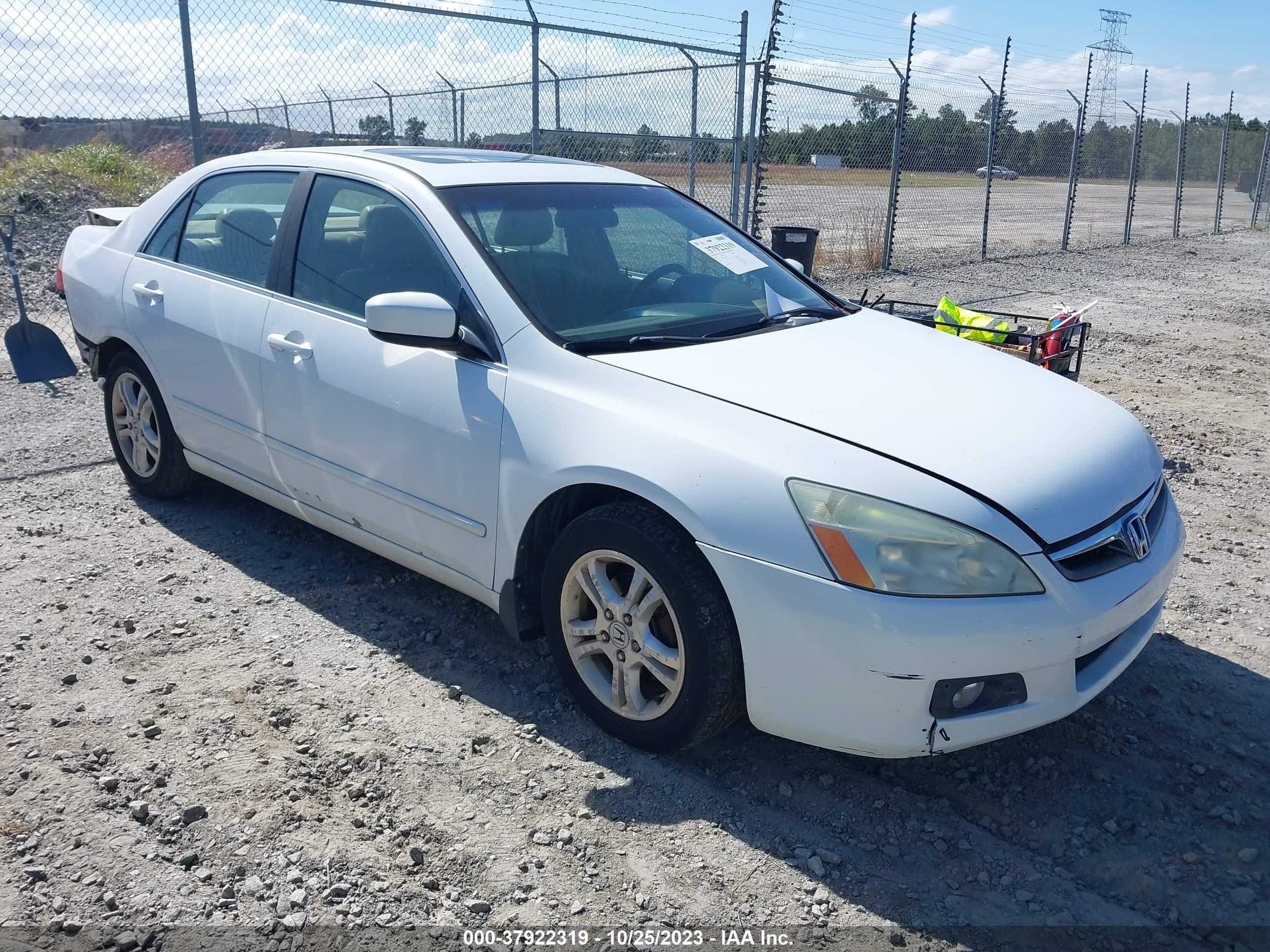 Photo 0 VIN: 1HGCM56837A098605 - HONDA ACCORD 